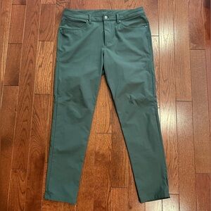 Lululemon ABC Slim Warpstreme Men Pants Army Green Size 34 Preppy Athlei…